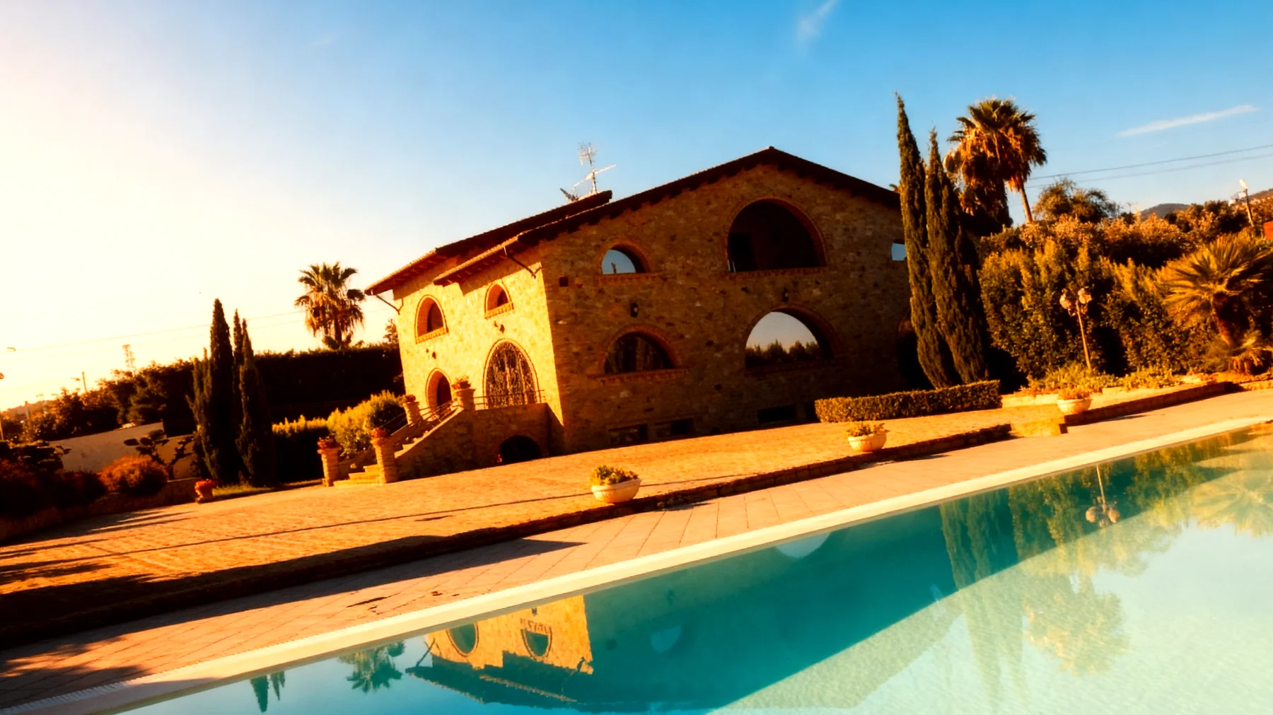 Un posto al sole Rai 32026-04-07T05:33:38.732Z"